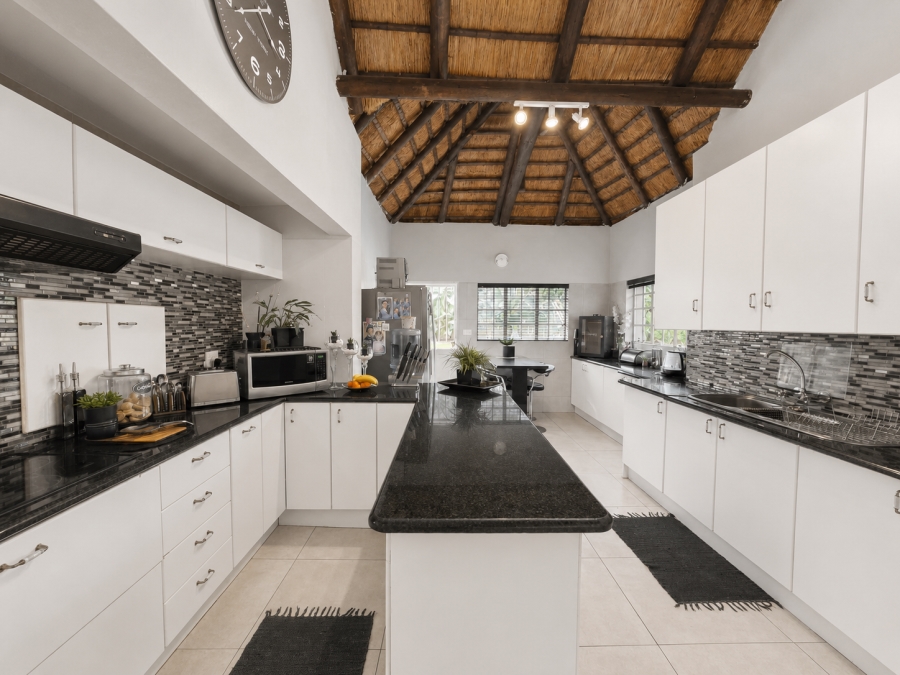 4 Bedroom Property for Sale in Schoemansville North West